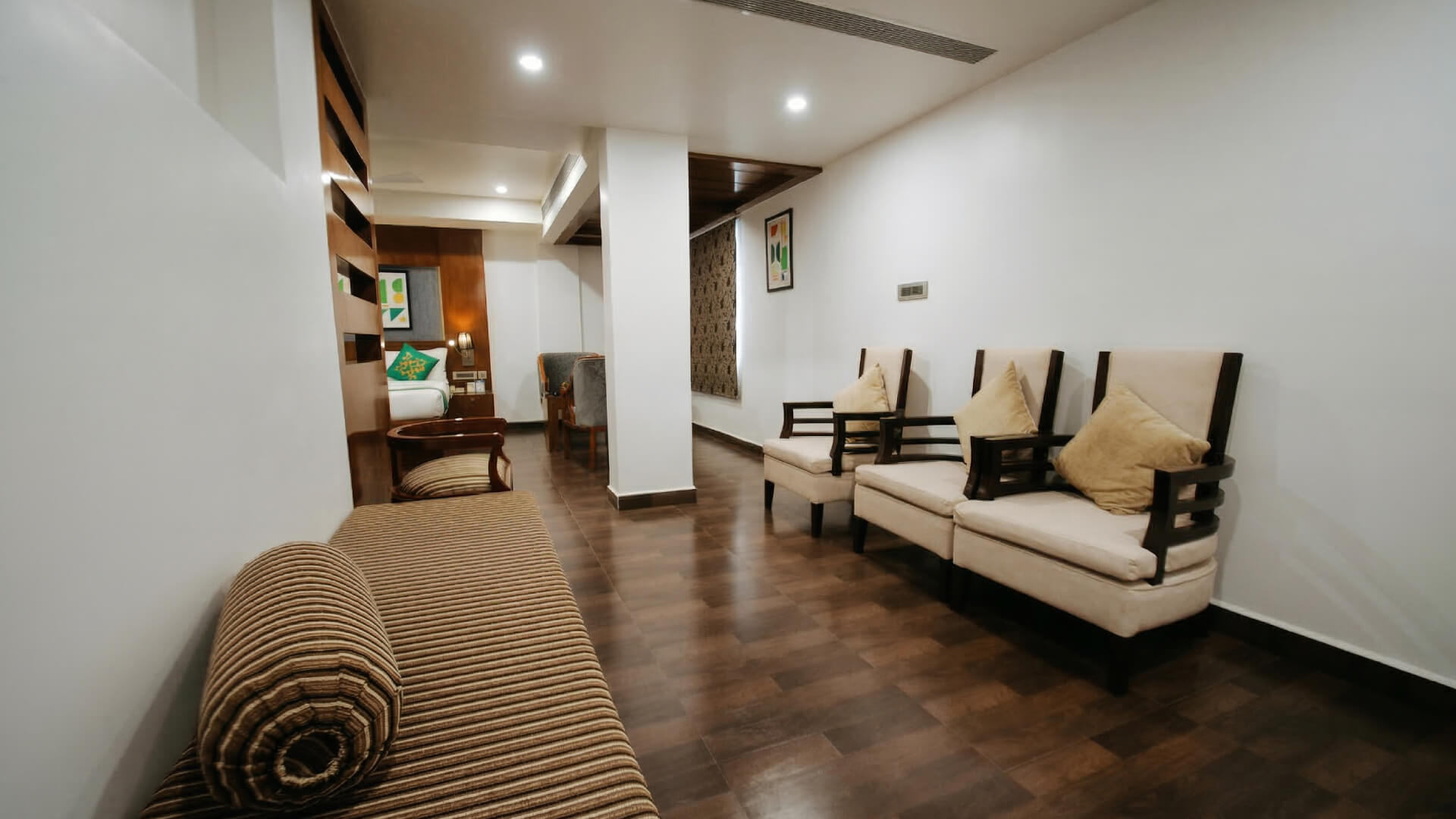 Suite room5